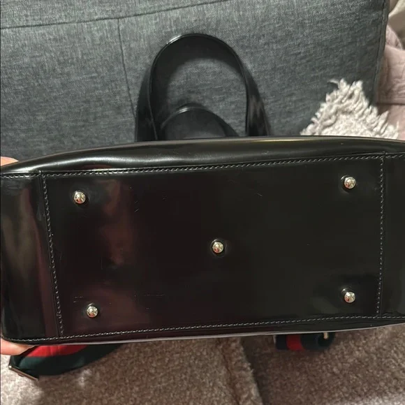 GUCCI Black Tote Bag with Green and Red Strap